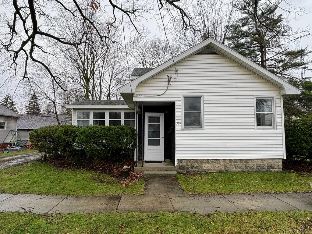 320 S East Street Morenci City MI 49256