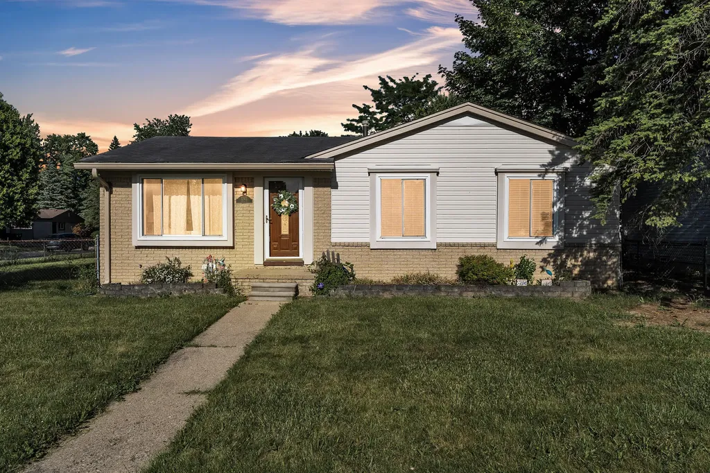 1243 Springer Street Westland City MI 48186