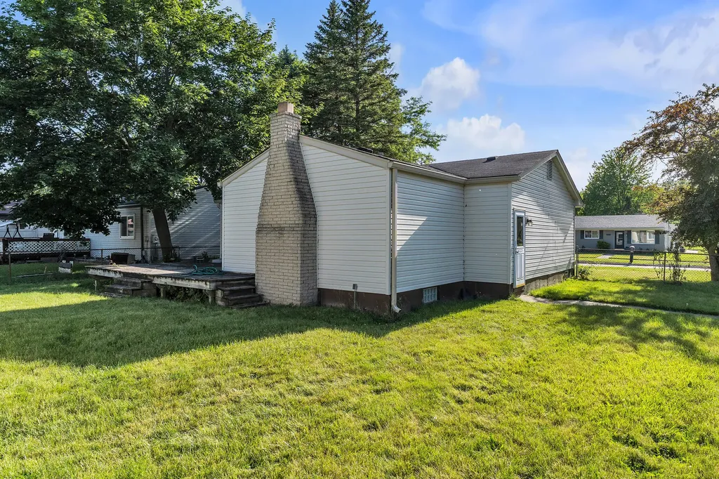 1243 Springer Street Westland City MI 48186