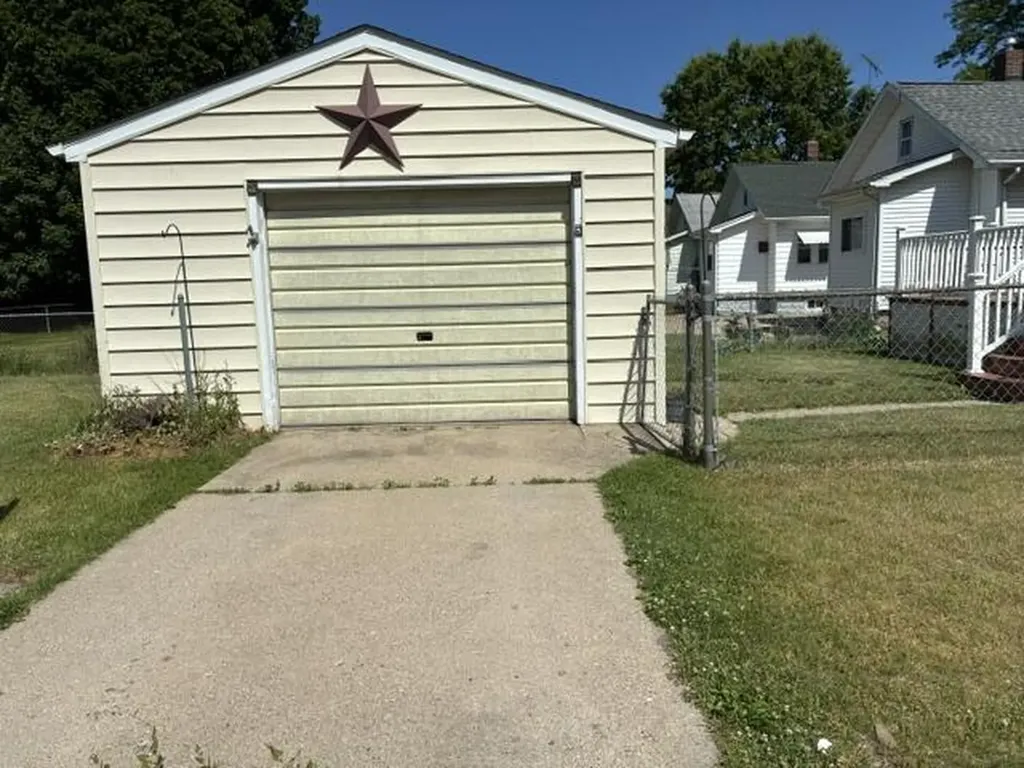 1600 Maguire Street Jackson City MI 49202