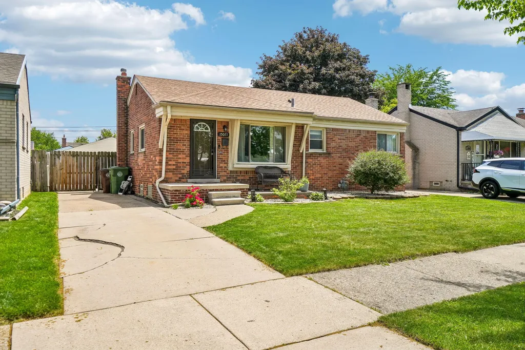 15071 Cameron Street Southgate City MI 48195