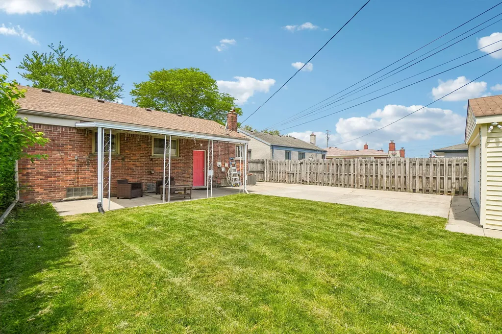 15071 Cameron Street Southgate City MI 48195