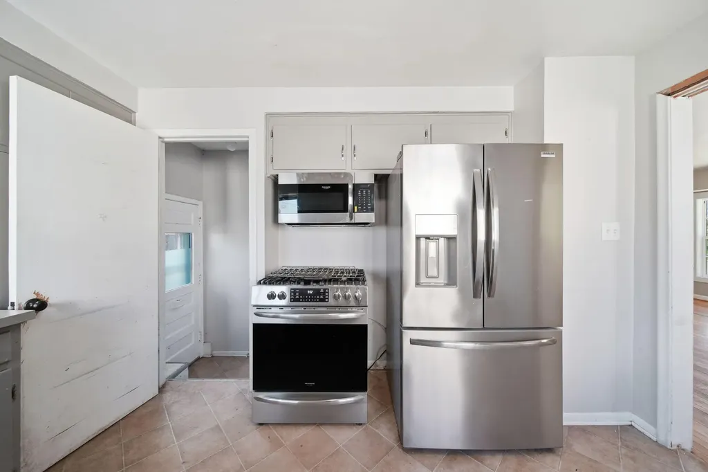 1241 Grove Road Ypsilanti Charter Township MI 48198