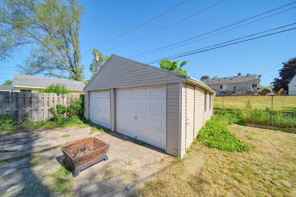1241 Grove Road Ypsilanti Charter Township MI 48198