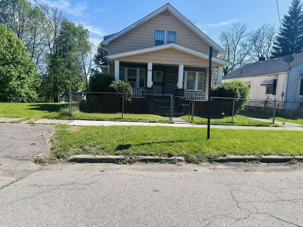 730 Tilden Street Flint City MI 48505