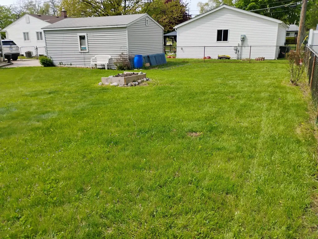 12415 Clinton River Road Sterling Heights City MI 48313