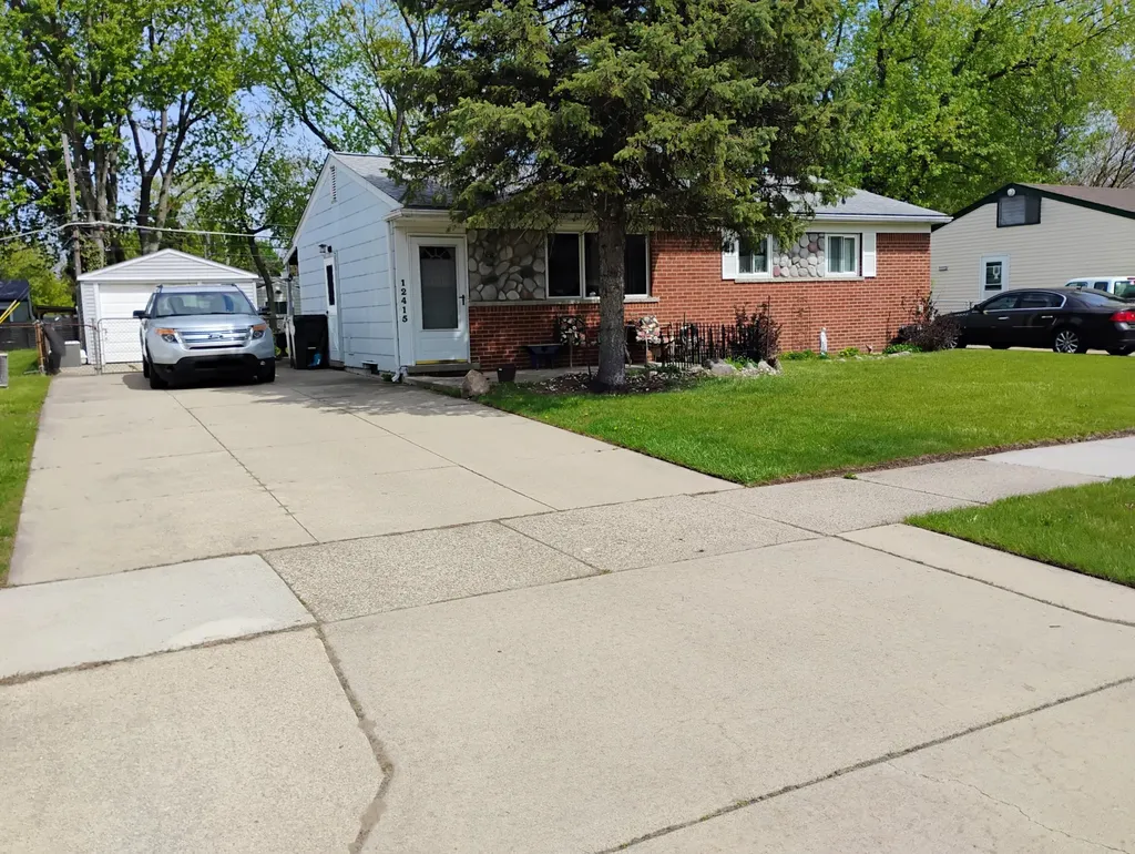 12415 Clinton River Road Sterling Heights City MI 48313