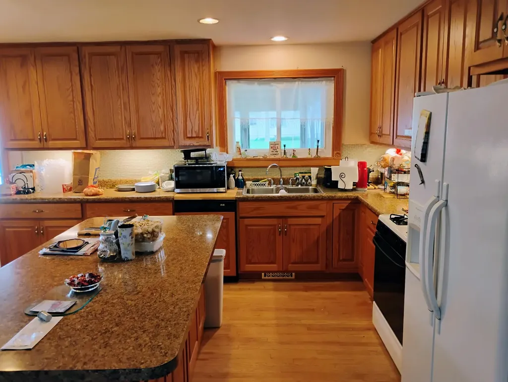 12415 Clinton River Road Sterling Heights City MI 48313
