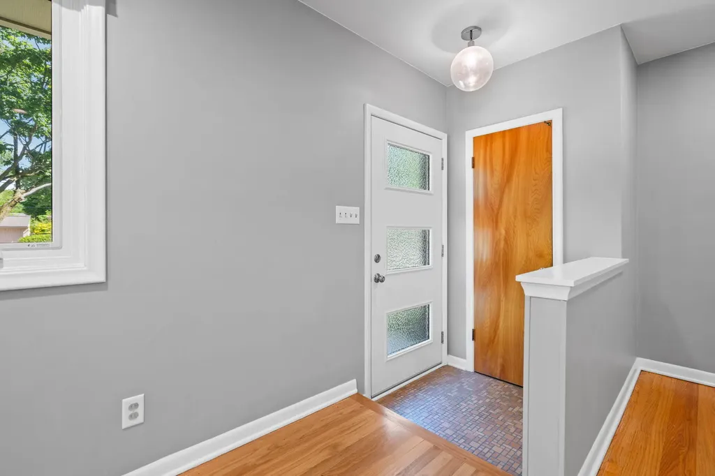 1901 Weldon Boulevard Ann Arbor City MI 48103