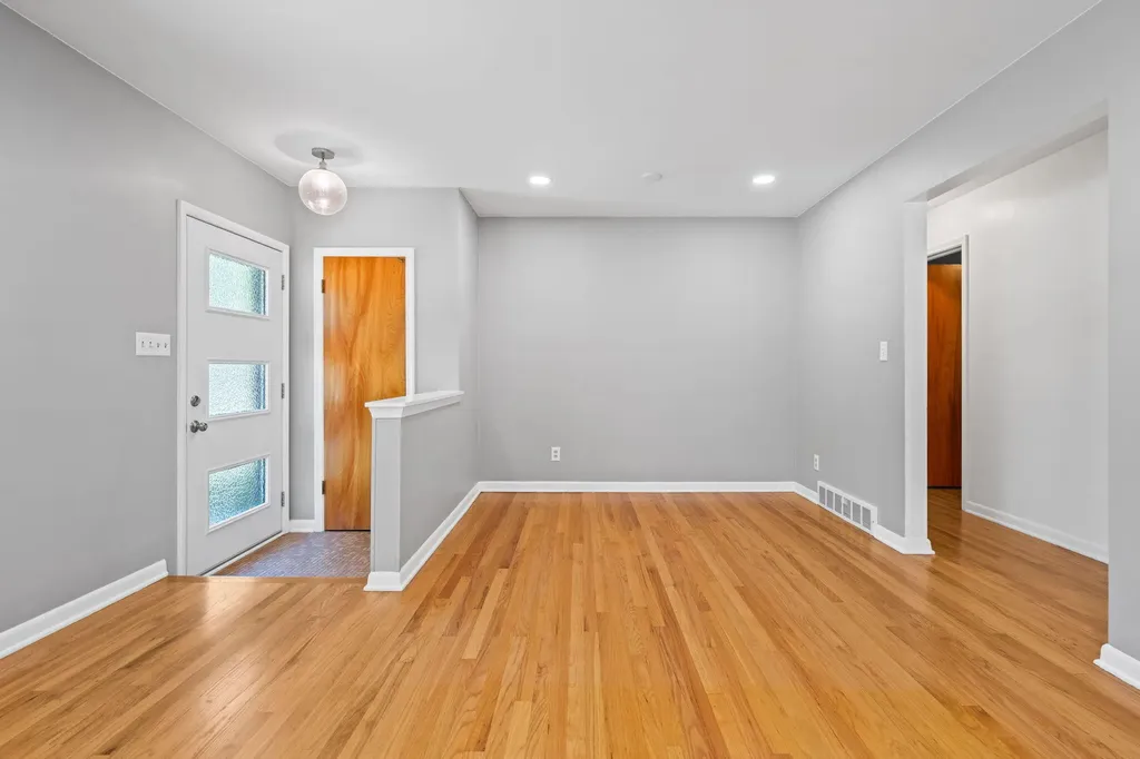 1901 Weldon Boulevard Ann Arbor City MI 48103