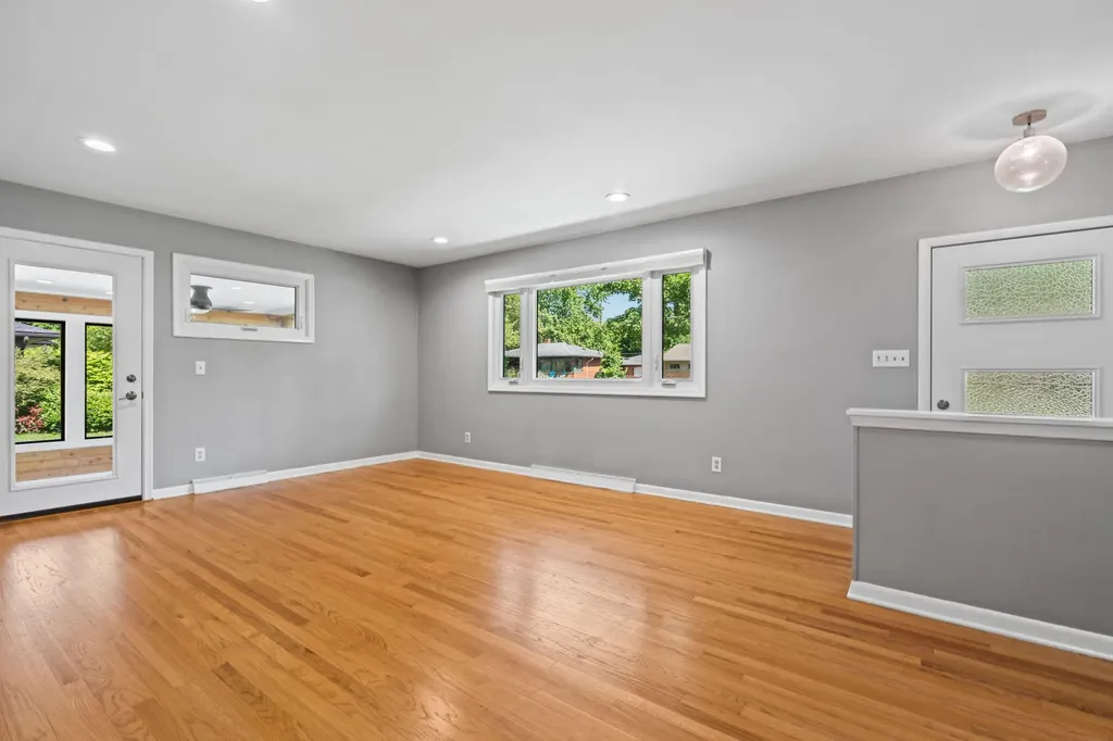 1901 Weldon Boulevard Ann Arbor City MI 48103