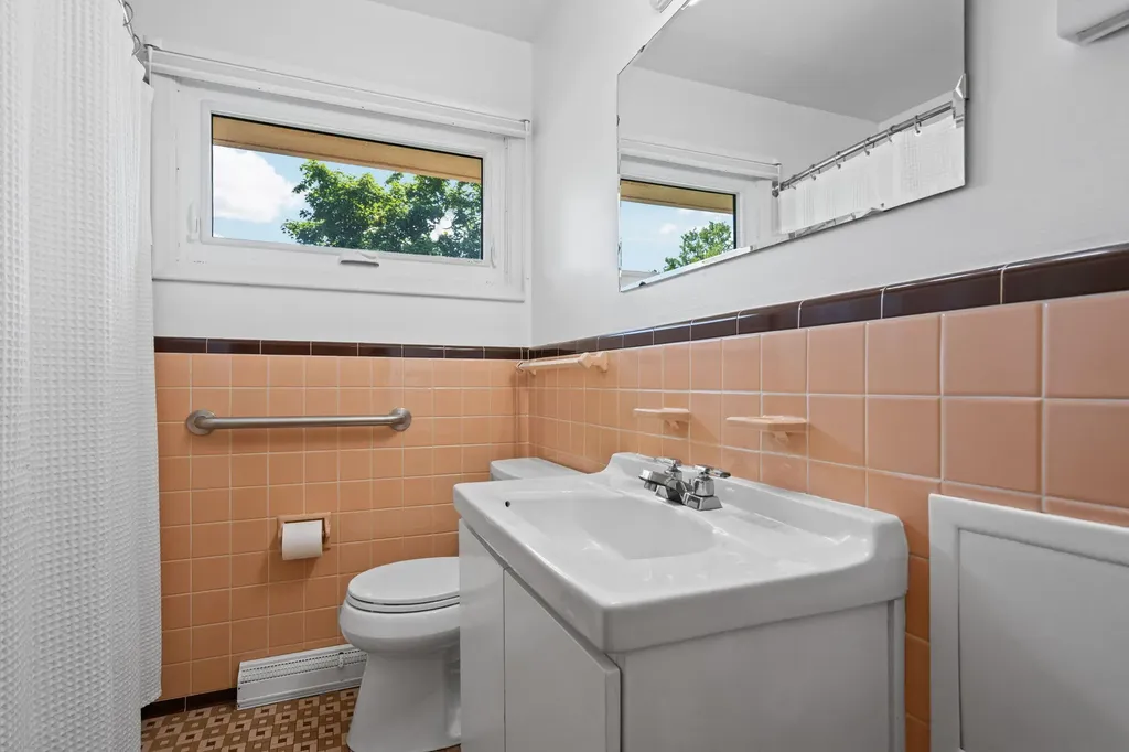 1901 Weldon Boulevard Ann Arbor City MI 48103