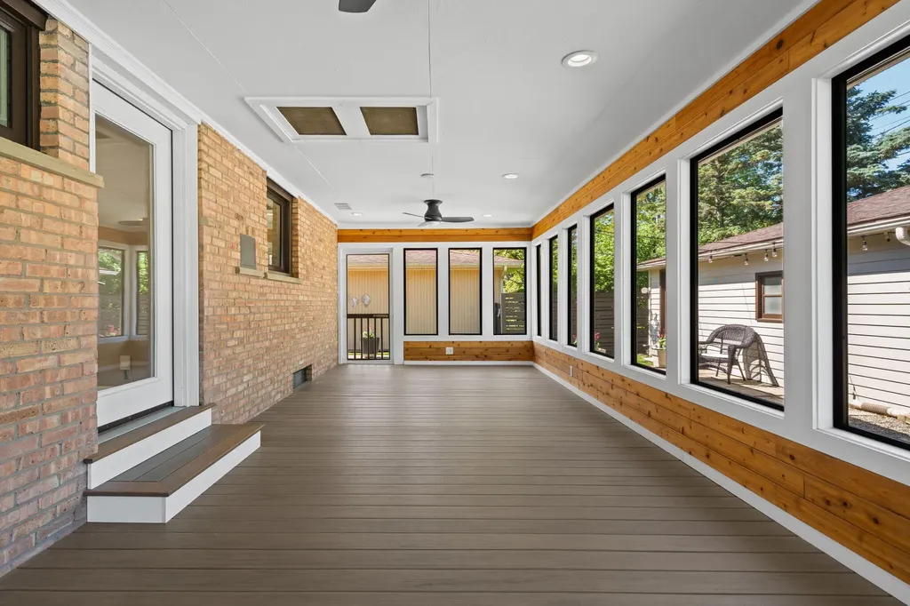 1901 Weldon Boulevard Ann Arbor City MI 48103