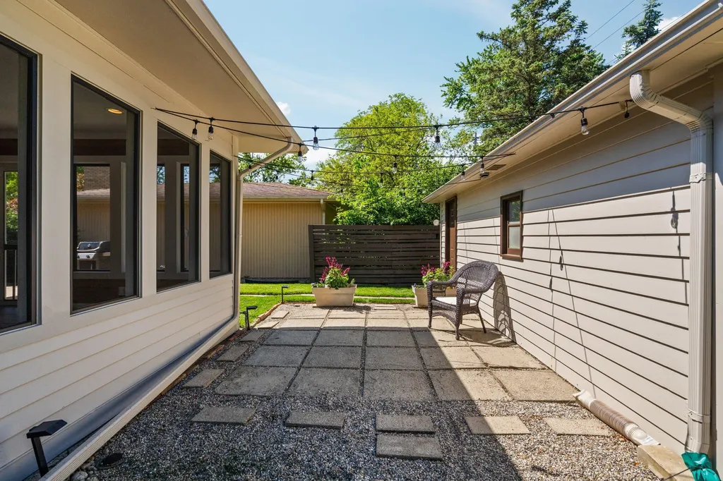 1901 Weldon Boulevard Ann Arbor City MI 48103