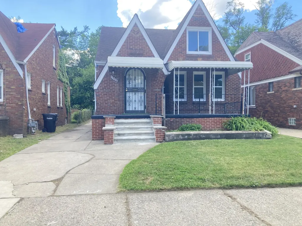 16207 Lesure Street Detroit City MI 48235
