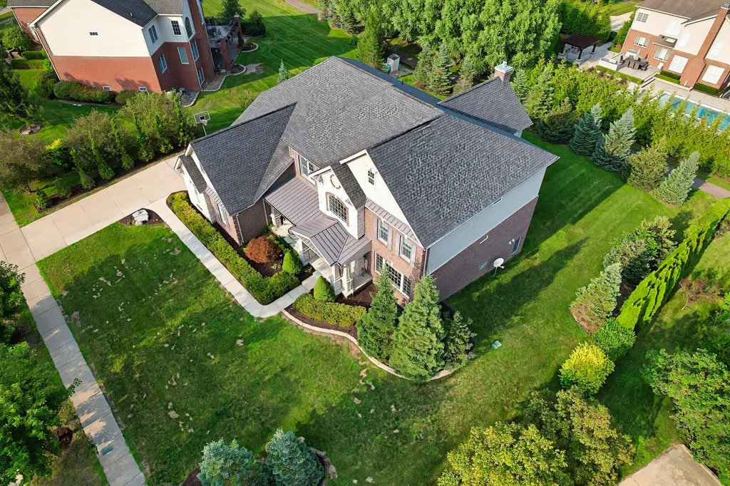 17486 Crestbrook Drive Northville Township MI 48168