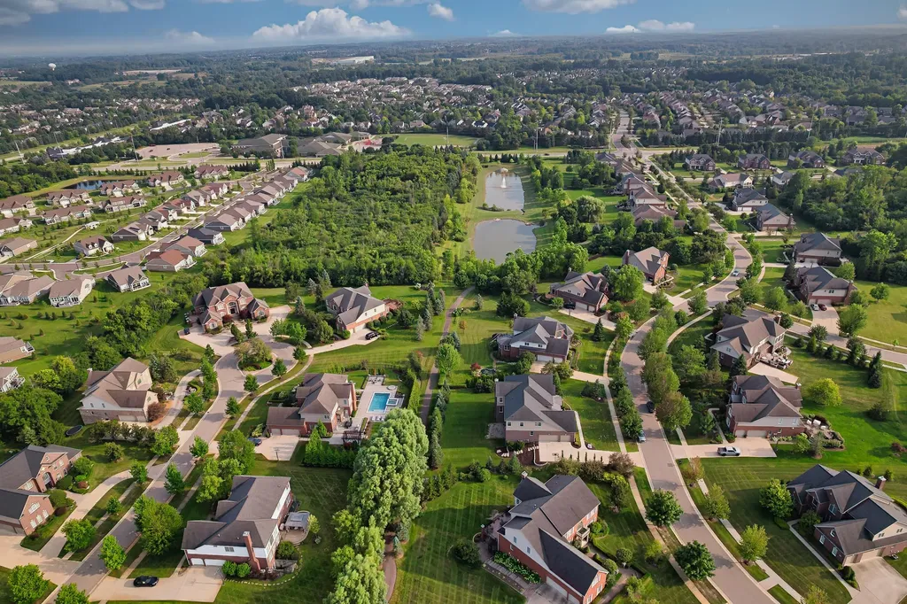 17486 Crestbrook Drive Northville Township MI 48168