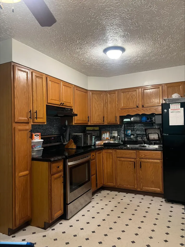 1530 Ecorse Road Ypsilanti Charter Township MI 48198