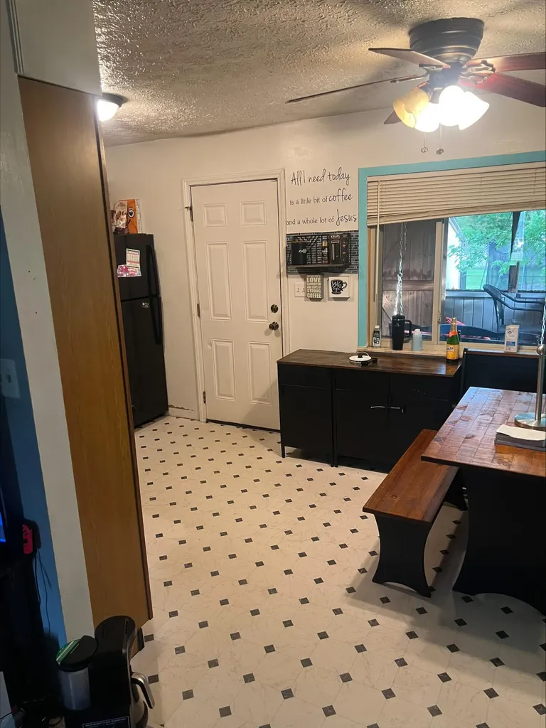 1530 Ecorse Road Ypsilanti Charter Township MI 48198