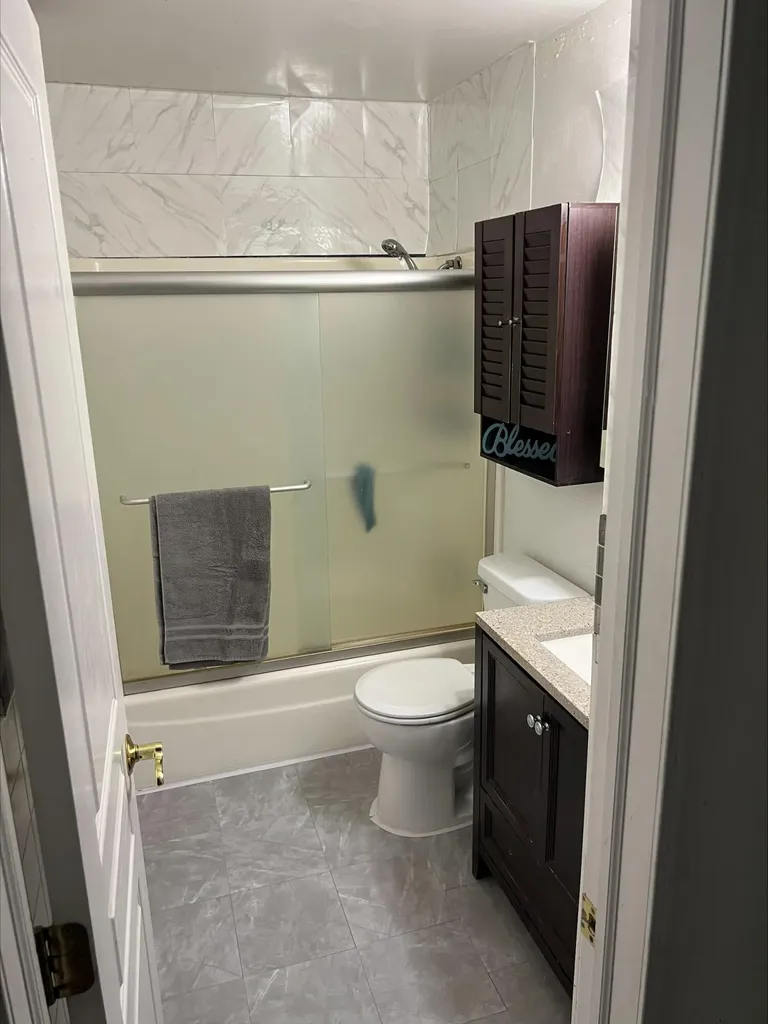 1530 Ecorse Road Ypsilanti Charter Township MI 48198