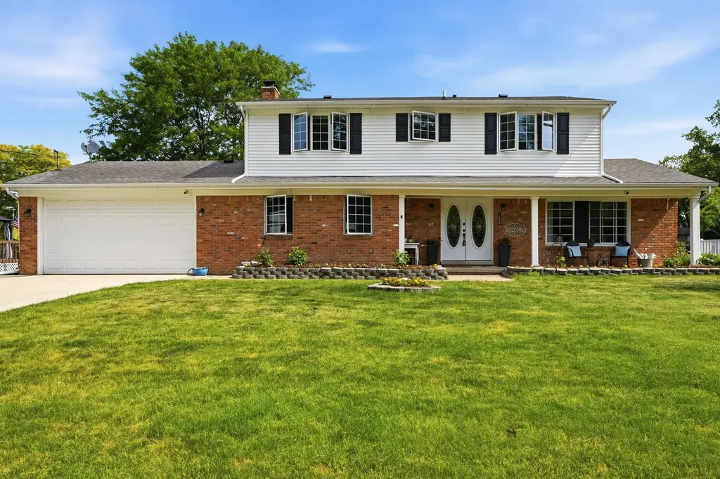 1888 Squaw Lagoon Drive Oxford Charter Township MI 48371