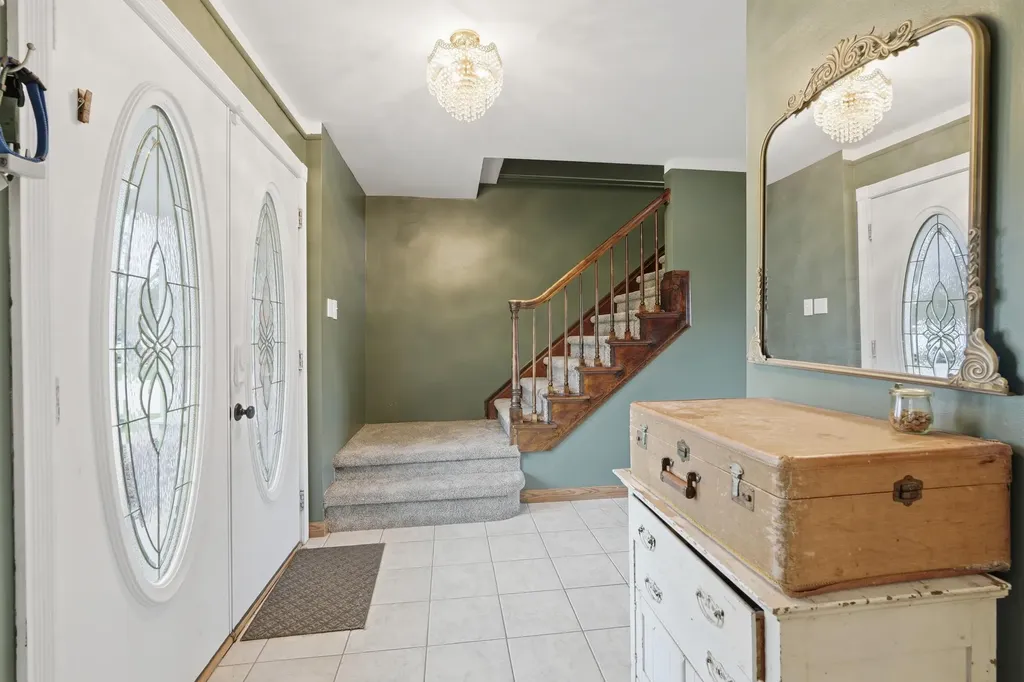 1888 Squaw Lagoon Drive Oxford Charter Township MI 48371
