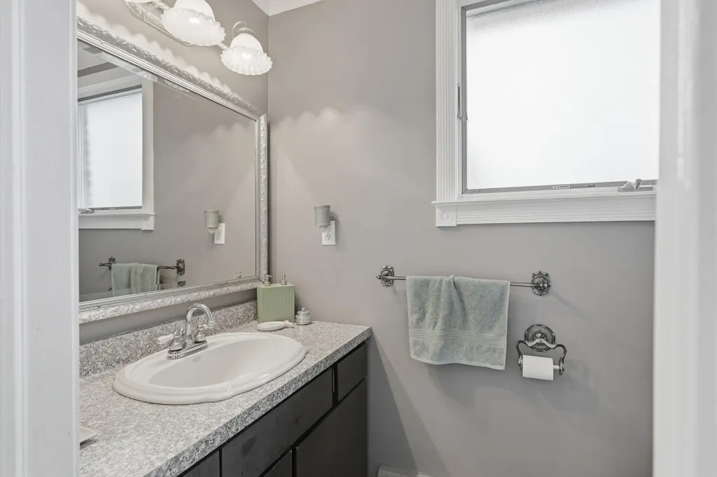 1888 Squaw Lagoon Drive Oxford Charter Township MI 48371