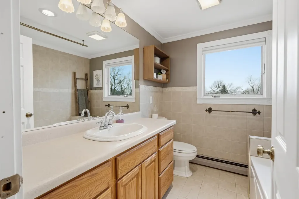 1888 Squaw Lagoon Drive Oxford Charter Township MI 48371