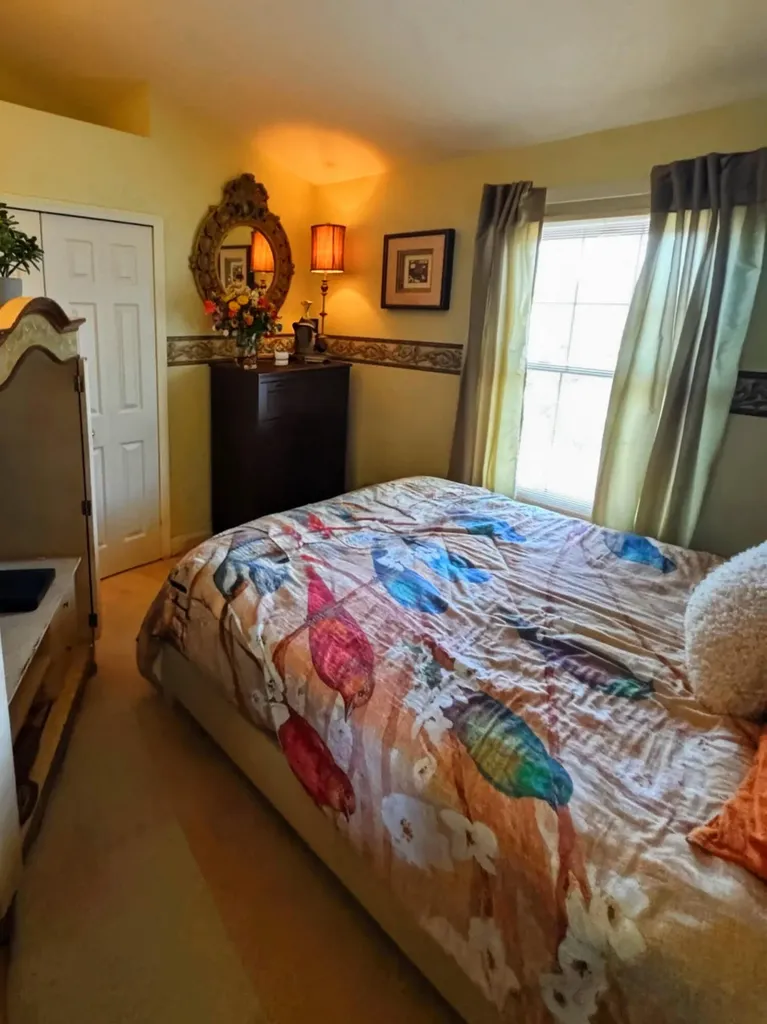 558 Thornhill Court Belleville City MI 48111