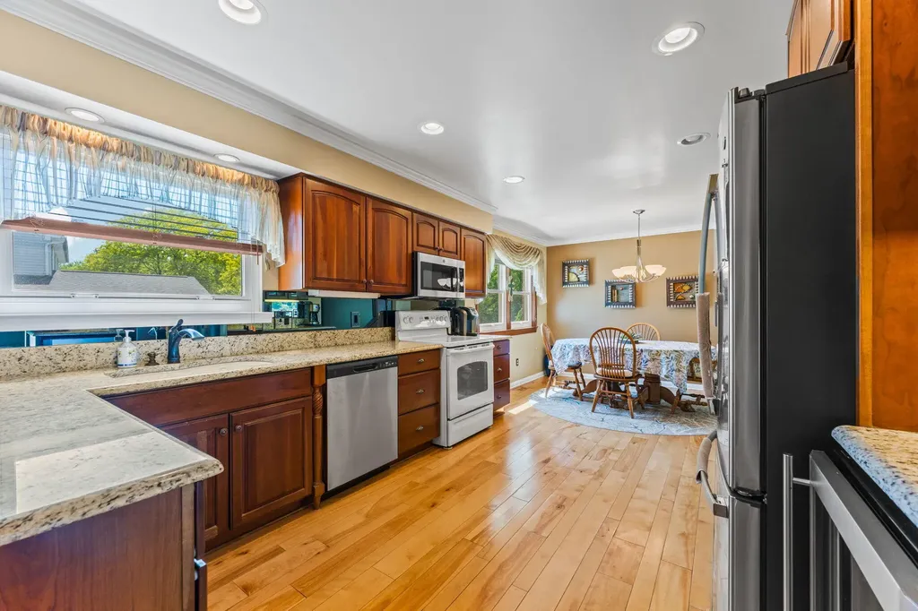 534 Forestbrooke Court Saline City MI 48176