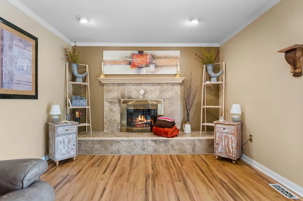 534 Forestbrooke Court Saline City MI 48176