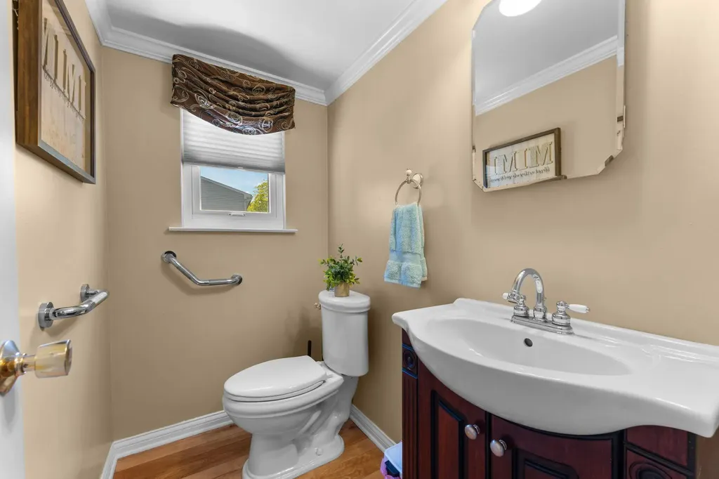 534 Forestbrooke Court Saline City MI 48176
