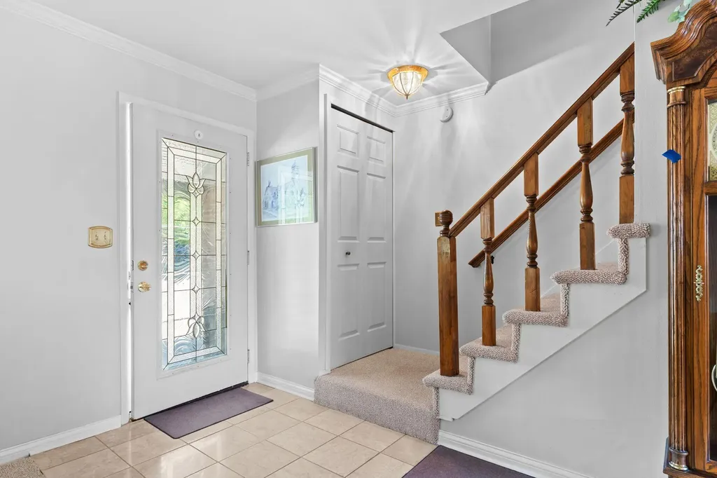 534 Forestbrooke Court Saline City MI 48176