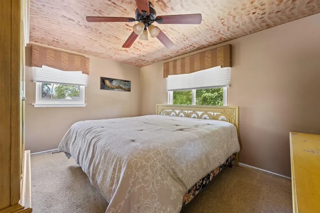 534 Forestbrooke Court Saline City MI 48176