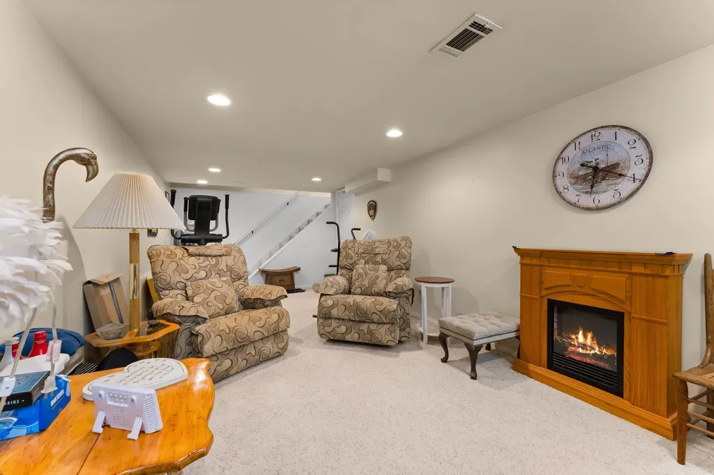 534 Forestbrooke Court Saline City MI 48176