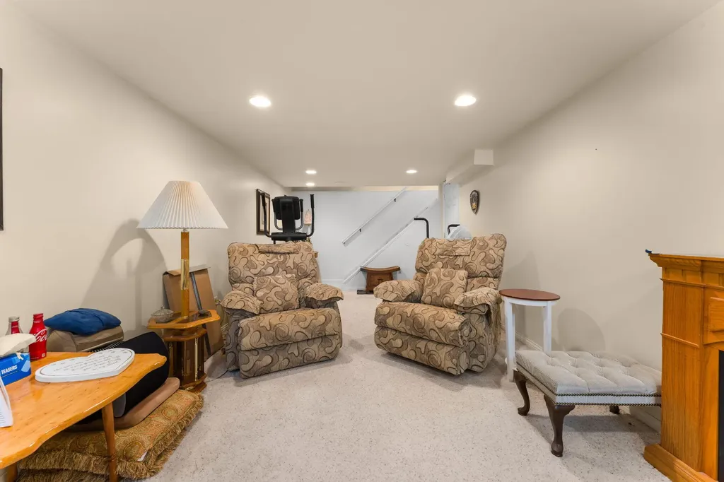 534 Forestbrooke Court Saline City MI 48176