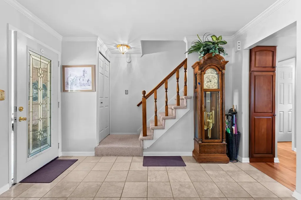 534 Forestbrooke Court Saline City MI 48176