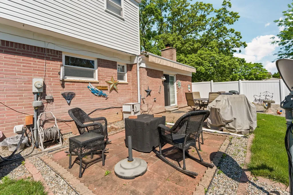 534 Forestbrooke Court Saline City MI 48176