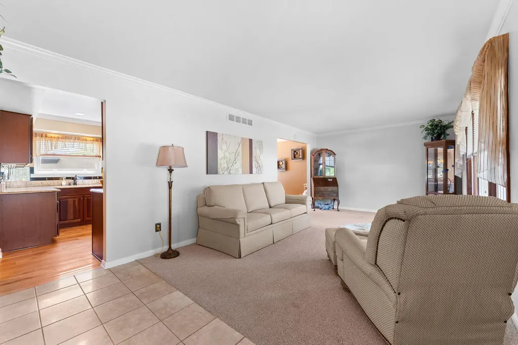 534 Forestbrooke Court Saline City MI 48176