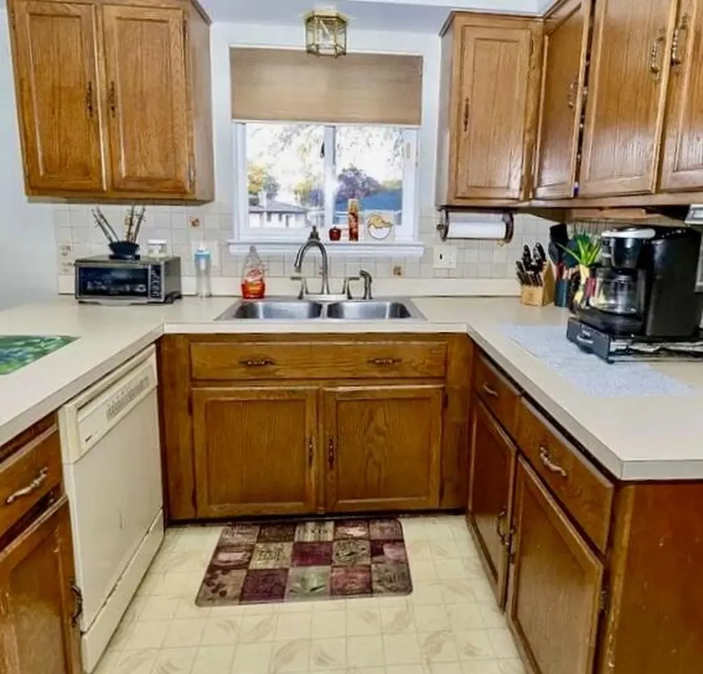 30988 Moroso Drive Warren City MI 48088