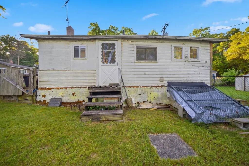 11106 Patterson Lake Drive Putnam Township MI 48169