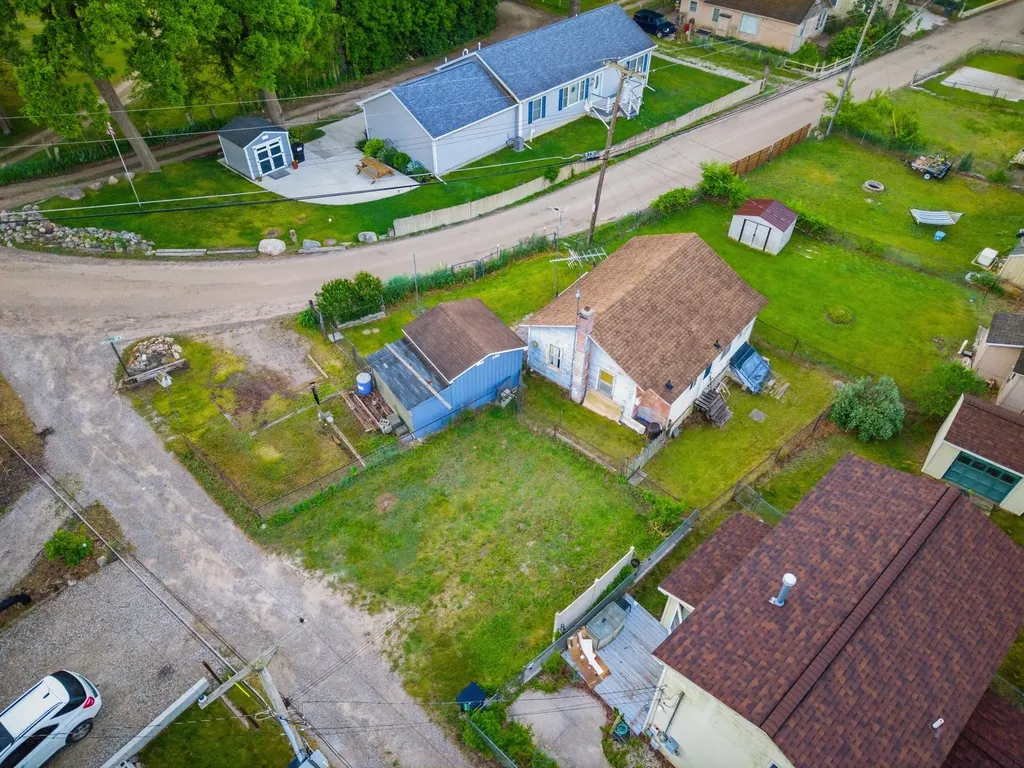 11106 Patterson Lake Drive Putnam Township MI 48169