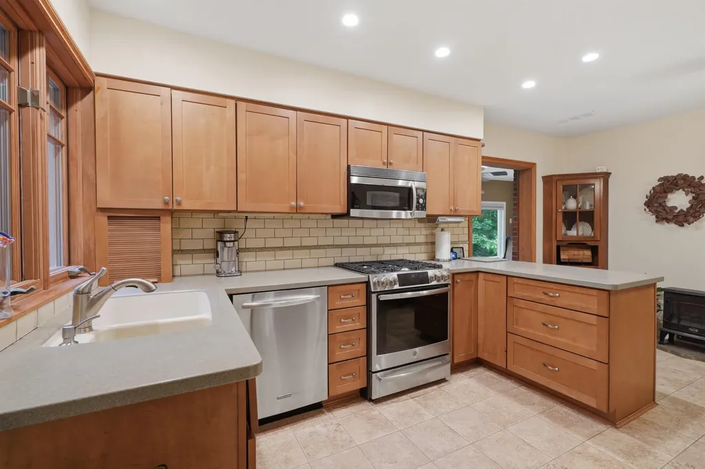 215 Hill Street Northville City MI 48167