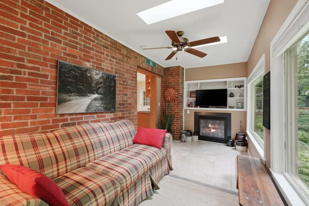 215 Hill Street Northville City MI 48167
