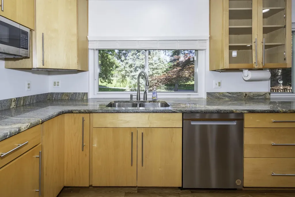 3363 Yellowstone Drive Ann Arbor City MI 48105
