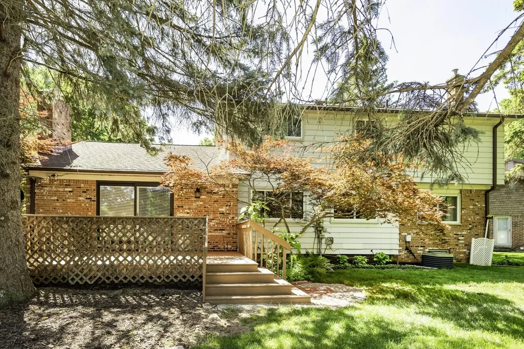 3363 Yellowstone Drive Ann Arbor City MI 48105