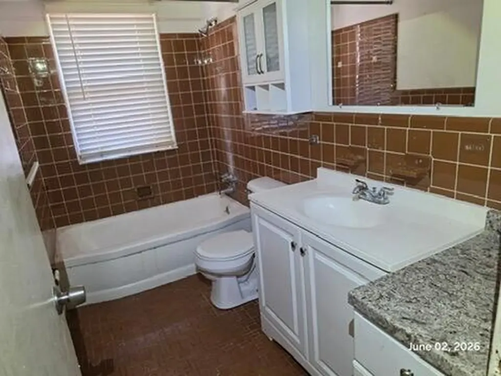 8889 Plainview Avenue Detroit City MI 48228