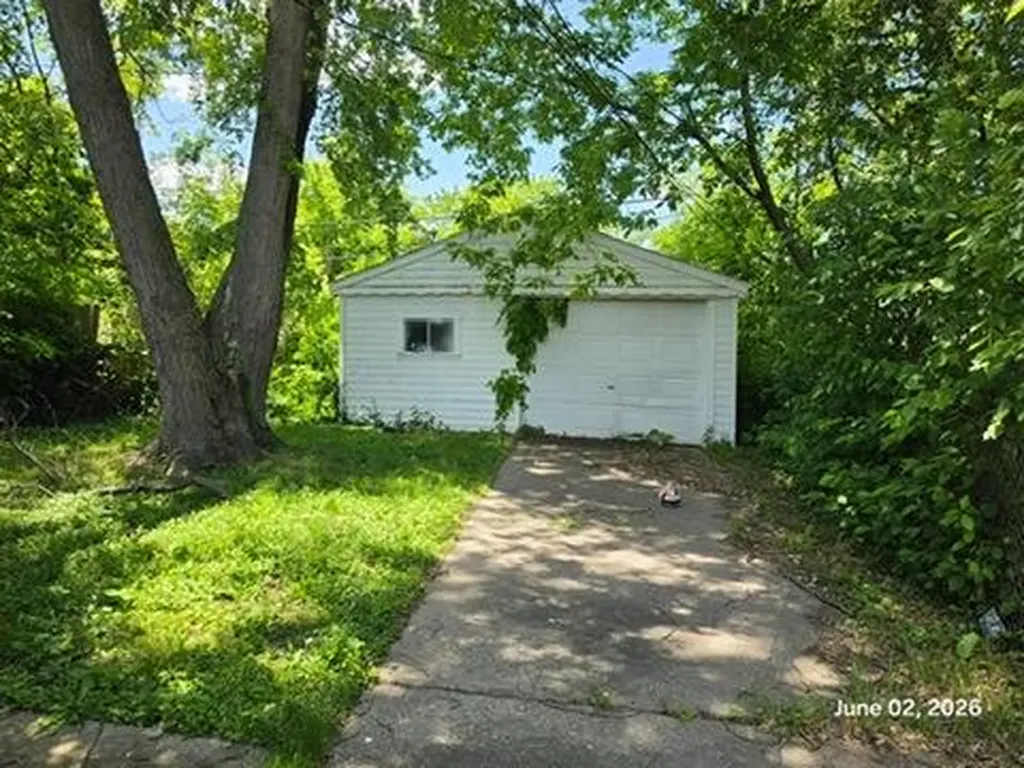 8889 Plainview Avenue Detroit City MI 48228