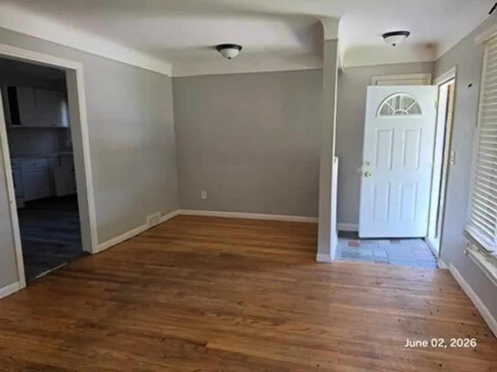 8889 Plainview Avenue Detroit City MI 48228