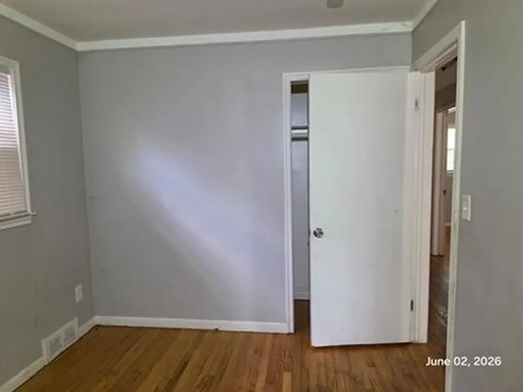 8889 Plainview Avenue Detroit City MI 48228